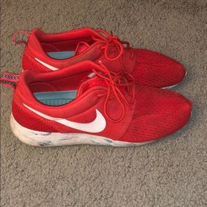 Nike red low top sneakers